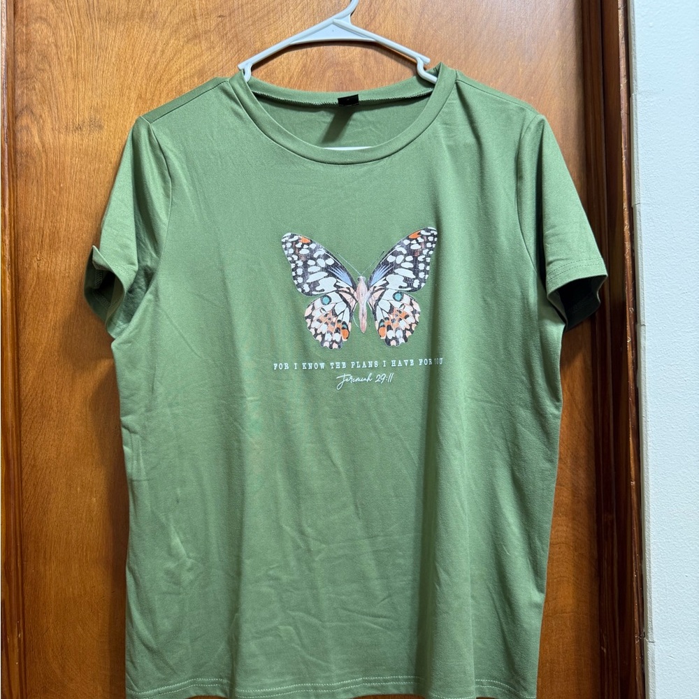 SHEIN Green Butterfly Print Tee